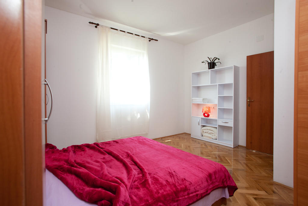 Yacht Beach Apartments Kaštela Eksteriør billede